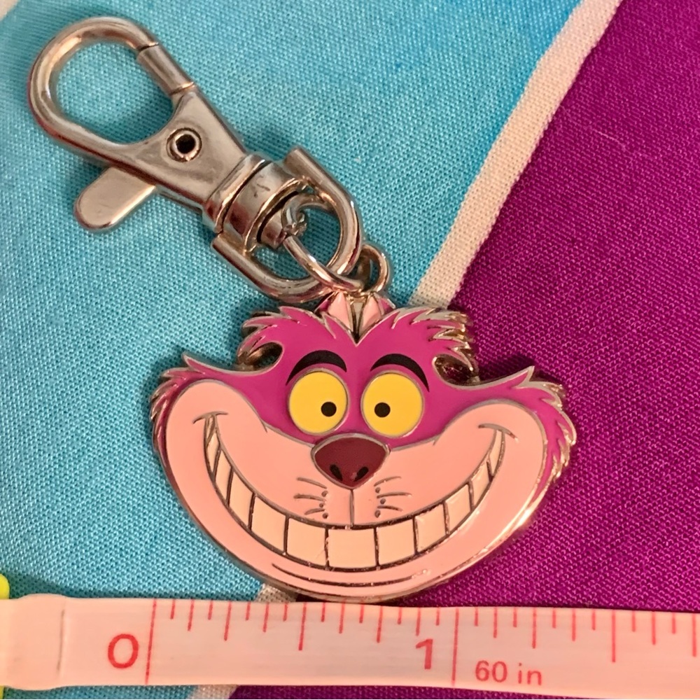 NWOT Disney 2016 Cheshire Cat Lanyard Medallion - Picture 3 of 6